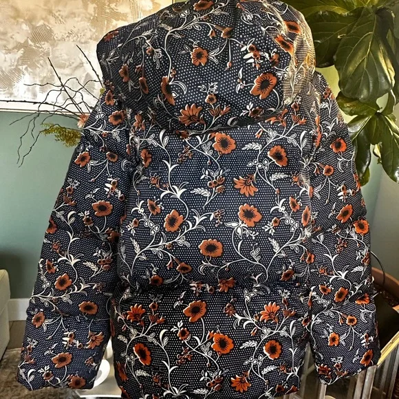 Tory Sport Puffer Jacket - Picture 4 of 6